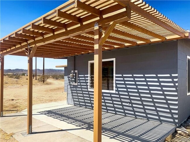 Building Photo - 57220 Mikiska Blvd