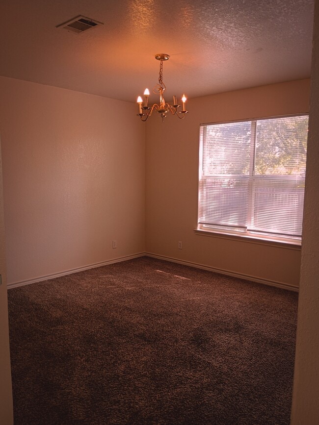 Building Photo - 3506 Chandler Dr