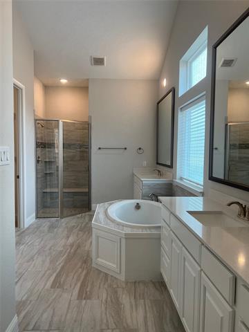 Building Photo - 7208 Redwood Rd