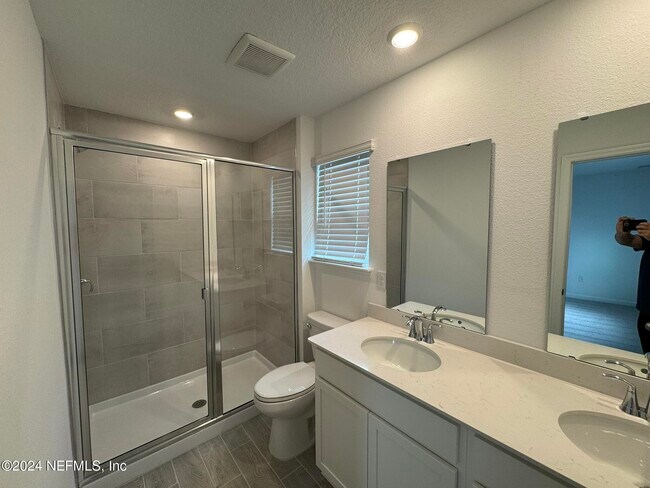 Building Photo - 1688 Garden Grove Ct