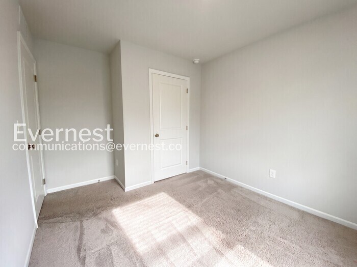 Building Photo - 4107 Olive St