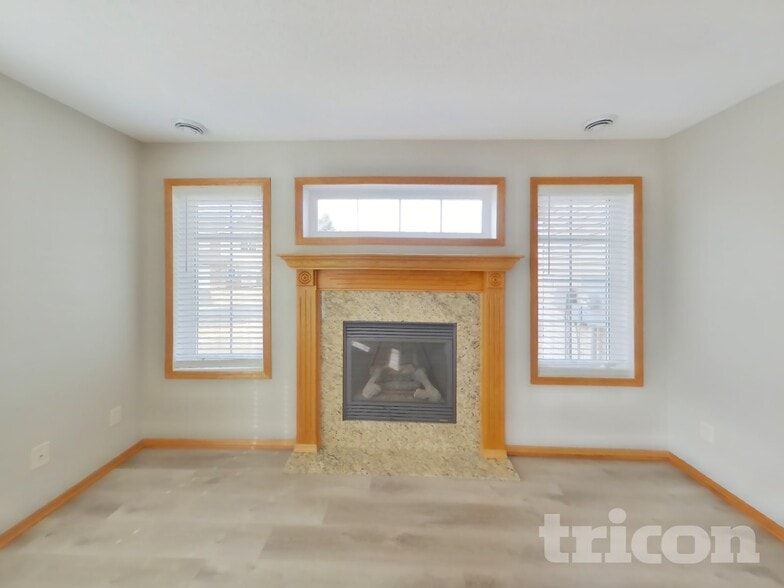 Building Photo - 10082 179th Ln NW