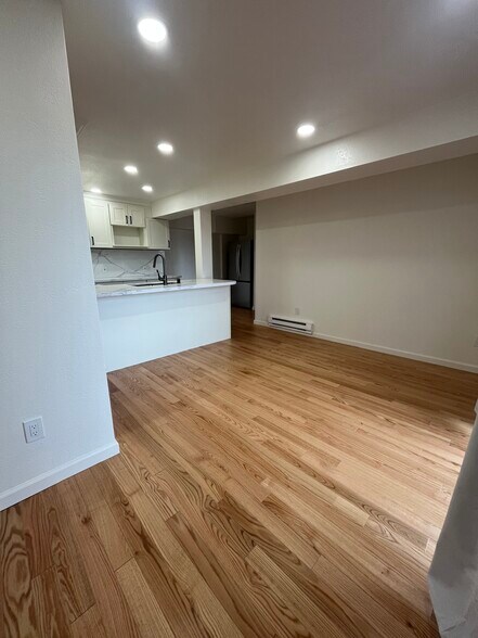Living room - 139 Ripley St