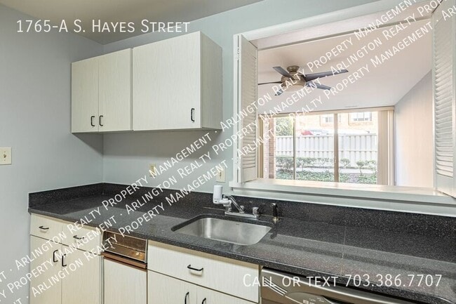 Building Photo - 1765-A S Hayes St