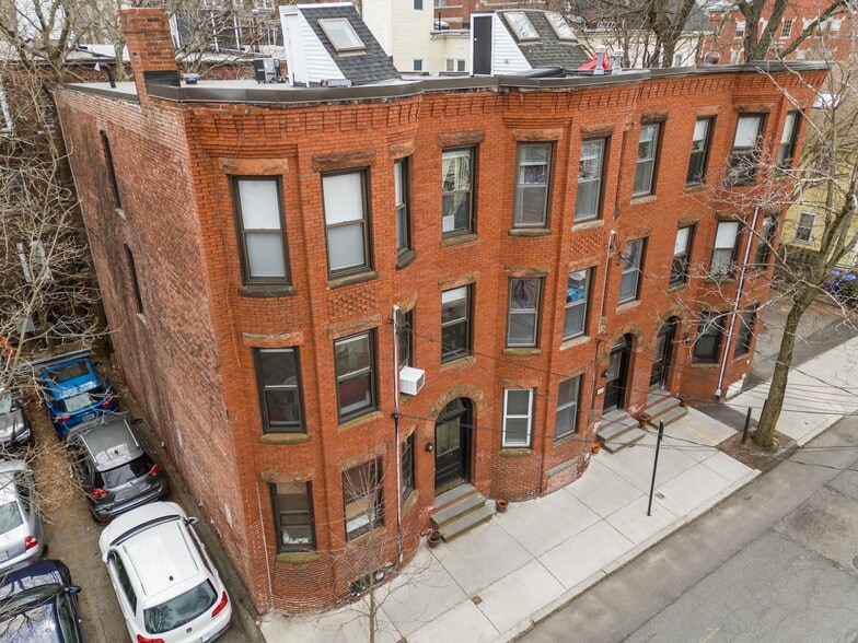 Building Photo - 116 Brook St