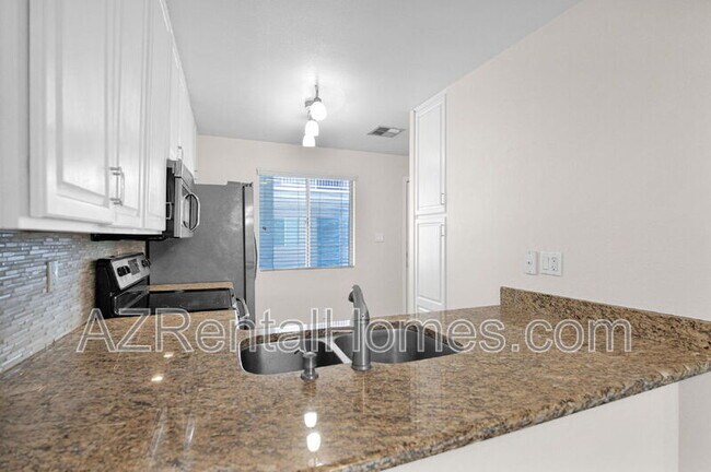 Building Photo - 4354 N 82nd St