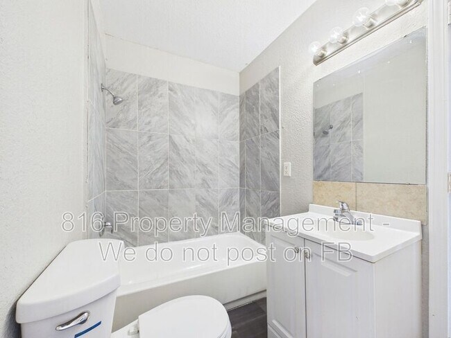 Building Photo - 5710 Askew Ave