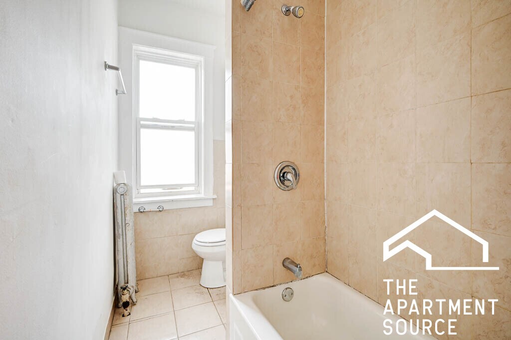 Building Photo - 2659 N Spaulding Ave