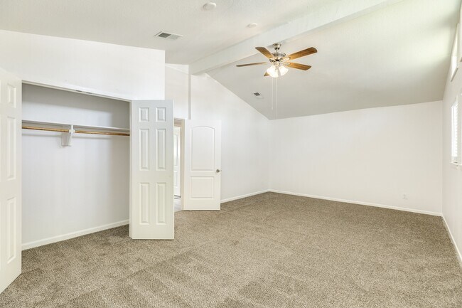 Building Photo - 124 Sage St