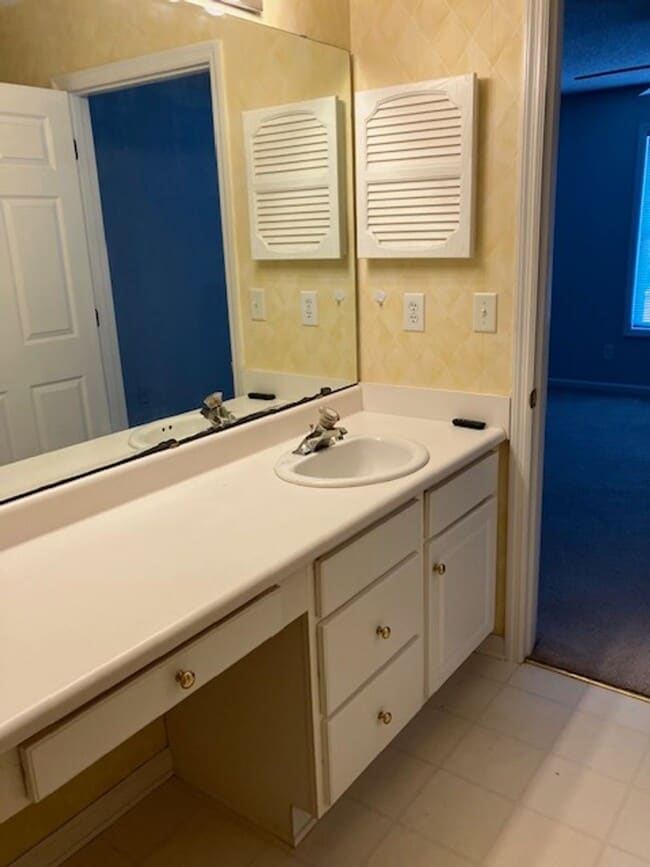 Building Photo - 5002 Hunters Trail