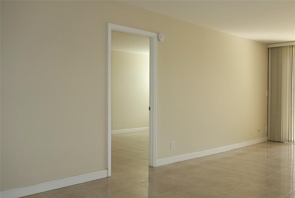 Building Photo - 2600 S Course Dr
