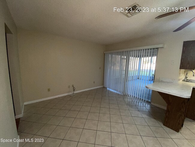 Building Photo - 304 Darrow Ave