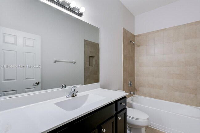 Building Photo - 16620 SW 42nd Terrace