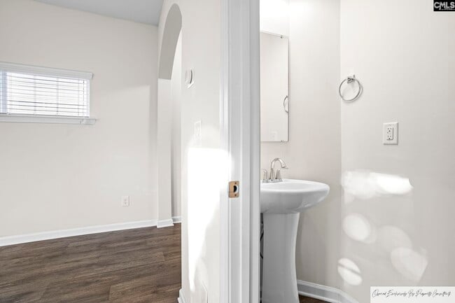 Building Photo - 124 Culliver Rd