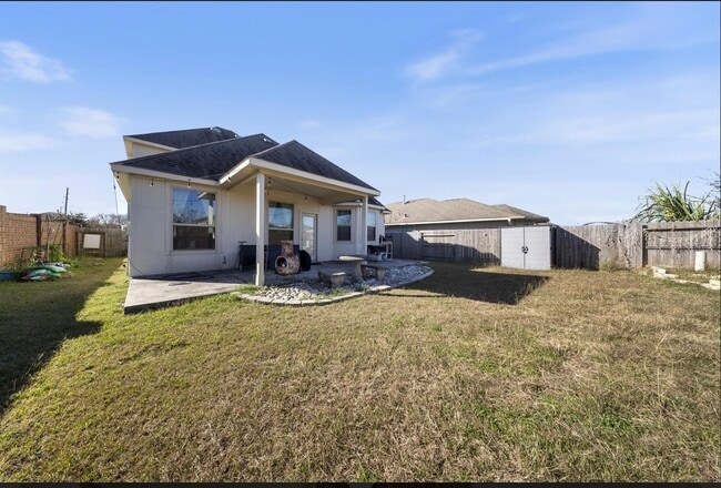 Building Photo - 18106 Alora Springs Trace