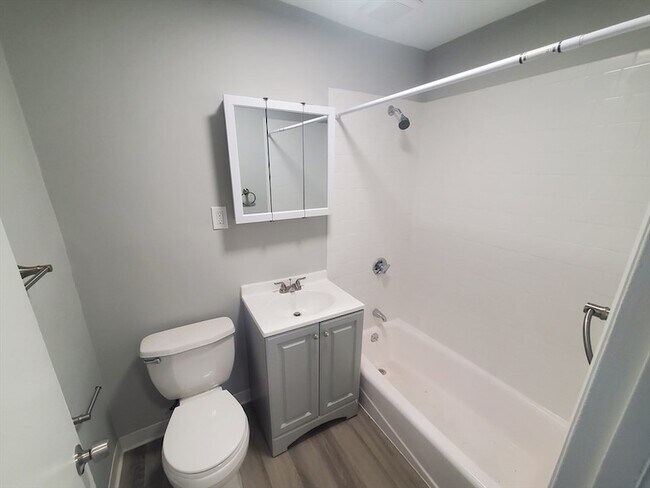 Building Photo - 760 Cummins Hwy