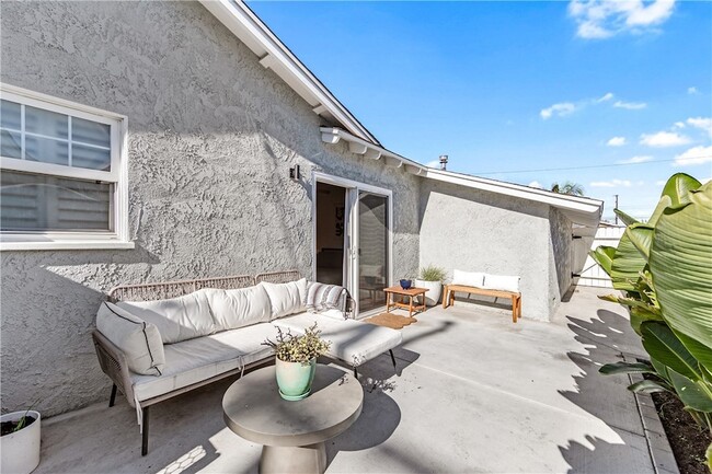 Building Photo - 5052 Audrey Dr