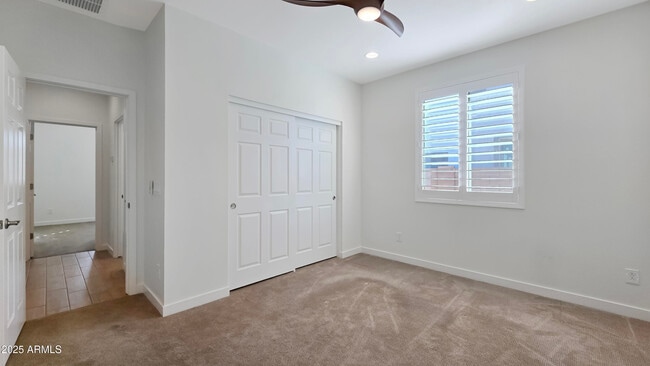 Building Photo - 17864 W Thistle Landing Dr