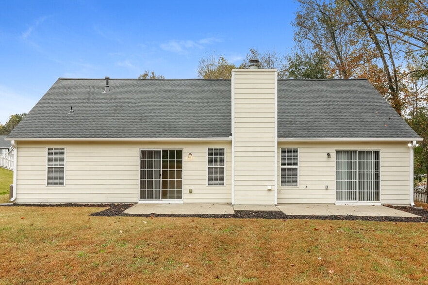 Building Photo - 963 Laurel Green Ln NE