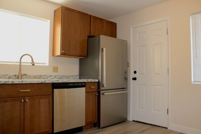 Building Photo - Newly Renovated 3 Bedroom, 1 Bath Duplex – in Lehi!