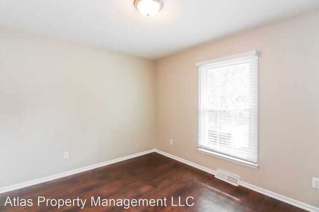 Building Photo - 3 br, 3 bath House - 8202 E 166th St