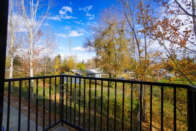 Building Photo - 4614 N Iota Ln