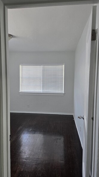 Building Photo - 311 SW 12th Ct