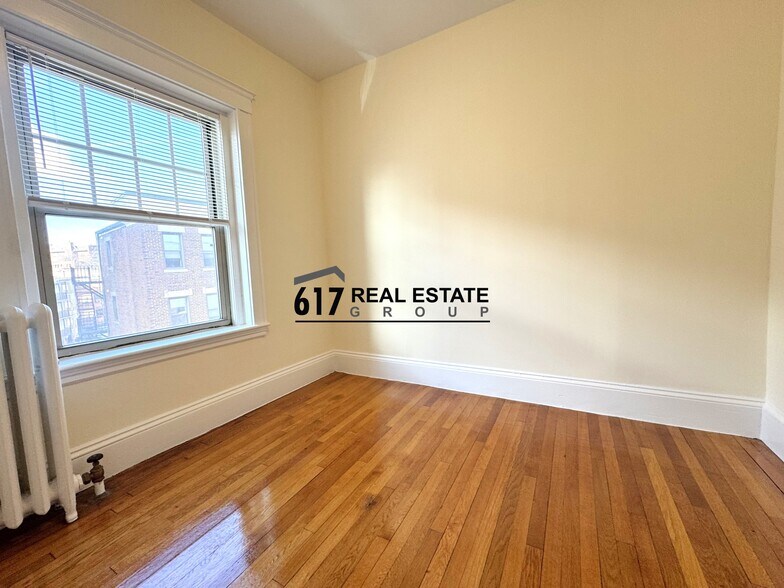 Building Photo - 1315 Commonwealth Ave