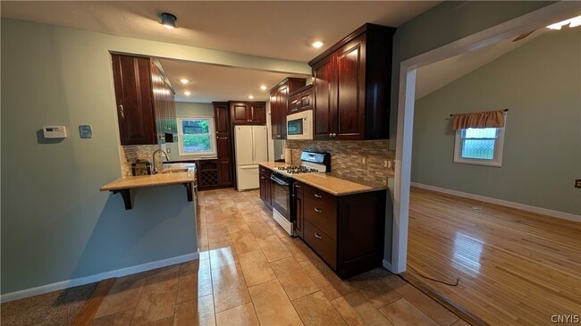 Building Photo - 15 Wexford Rd
