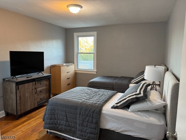 Building Photo - 351 Ogden St