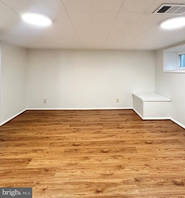 Building Photo - 3453 S Stafford St
