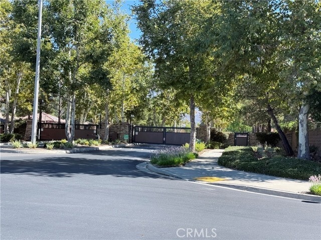 Building Photo - 38209 Divot Dr