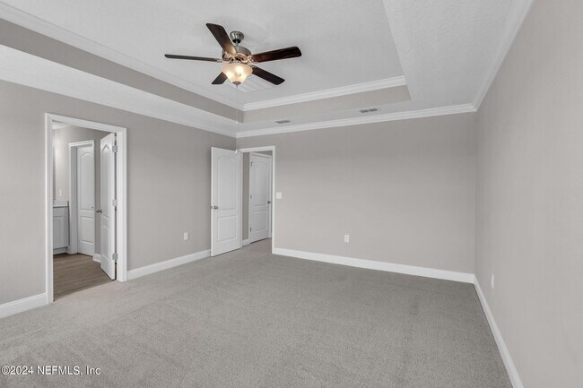 Building Photo - 660 Narvarez Ave