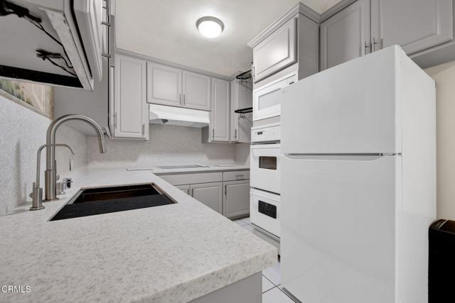 Building Photo - 1537 Silverwood Dr