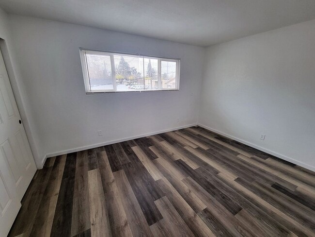 Building Photo - 1 Bedroom 1 Bath Apartment in Orland!