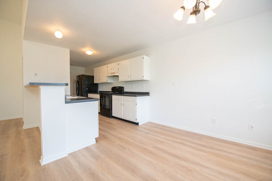 Building Photo - 9661 Trail Dr