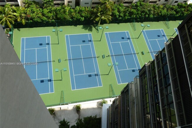 Building Photo - 2333 Brickell Ave