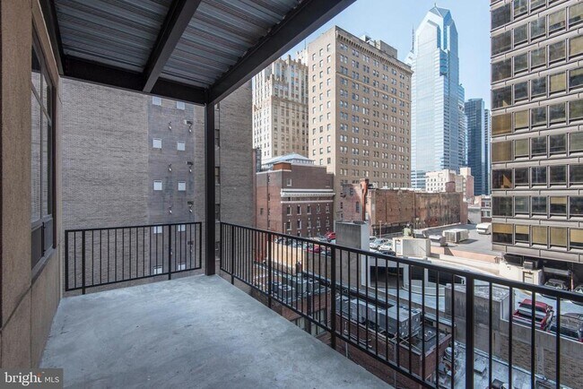 Building Photo - 1501 Locust St