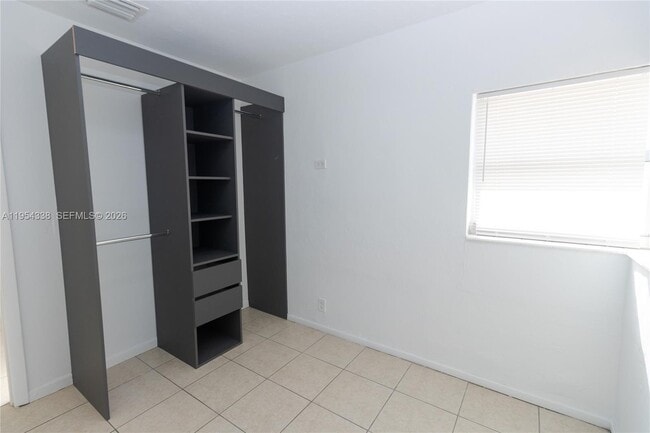 Building Photo - 1840 Fillmore St