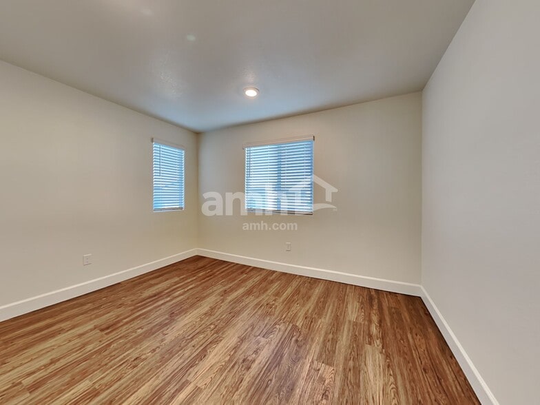 Building Photo - 344 Timber Kate Pl