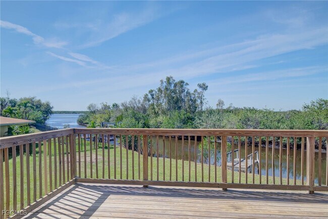 Building Photo - 373 Hile Ln