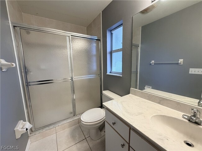 Building Photo - 1127 Diplomat Pkwy E