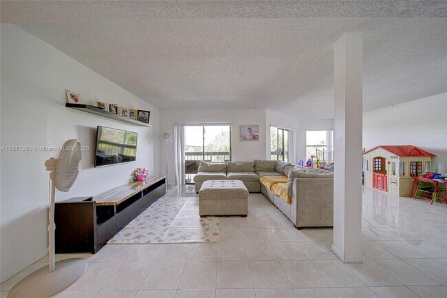 Primary Photo - 8810 SW 132nd Pl