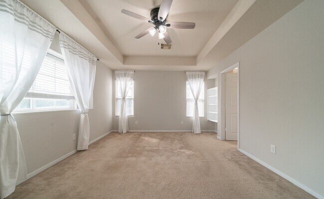 Building Photo - 18115 June Oak St