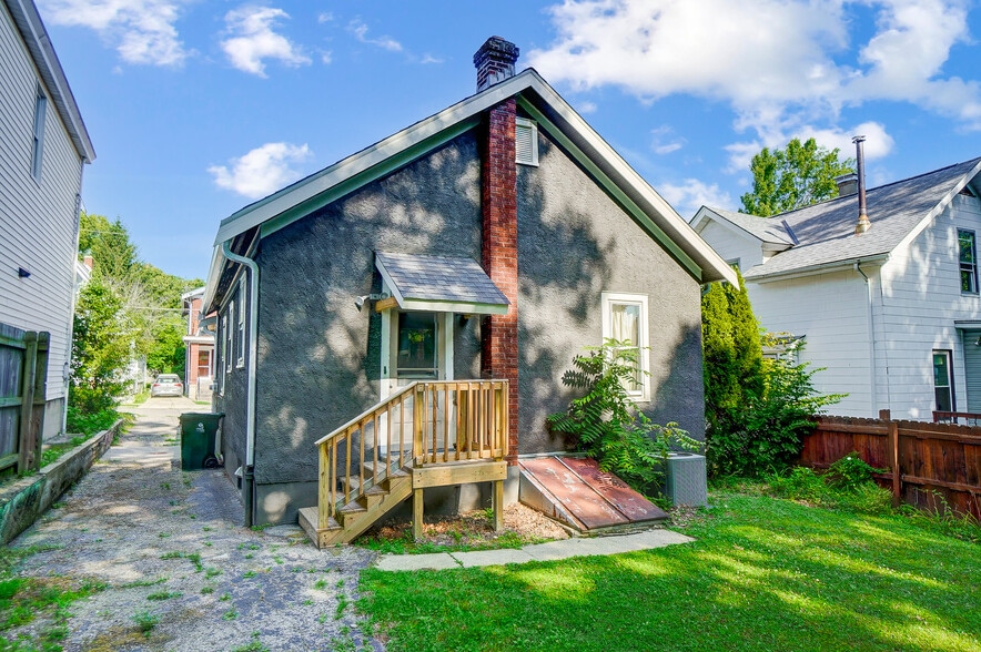 Building Photo - 3618 Herschel Ave