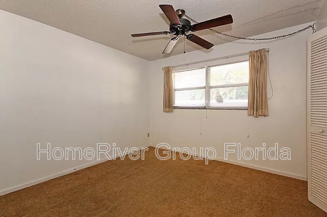 Building Photo - 17 High Point Cir N