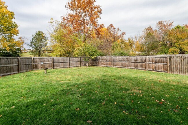 Building Photo - 403 Camel Ct