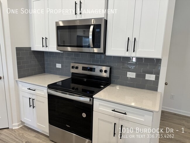 Building Photo - 1010 Burdock Dr