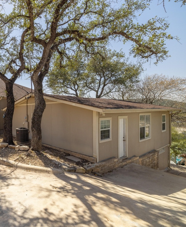 Building Photo - 10322 W Darleen Dr