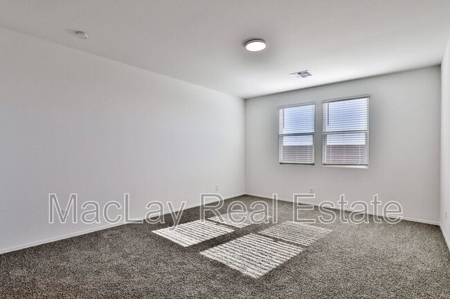 Building Photo - 1133 W Descanso Canyon Dr
